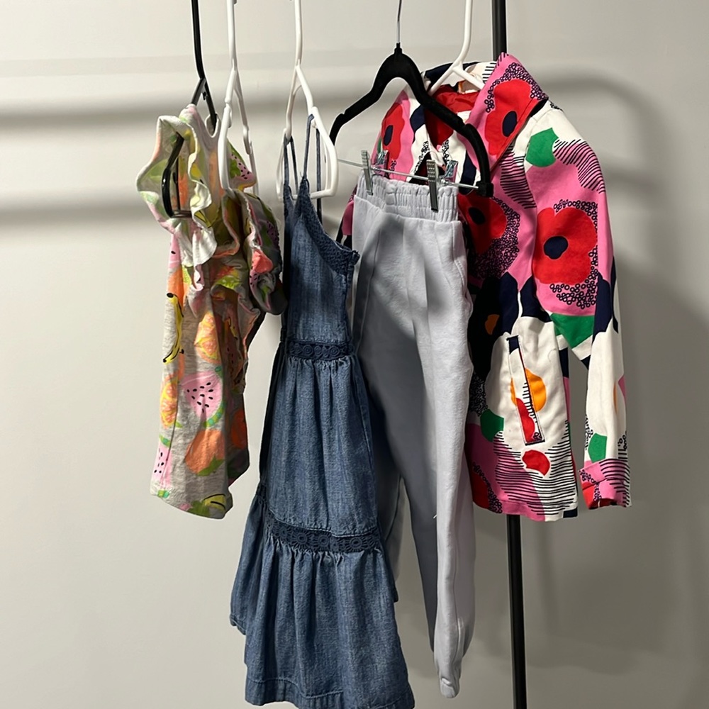 ZARA, GYMBOREE, GARANIMALS, OLD NAVY, size 4-5 toddler girl, good condition.